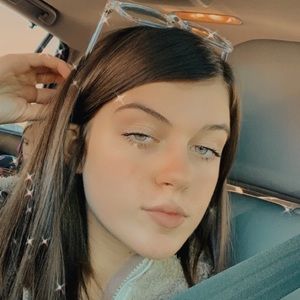 Meet your Posher, Railee